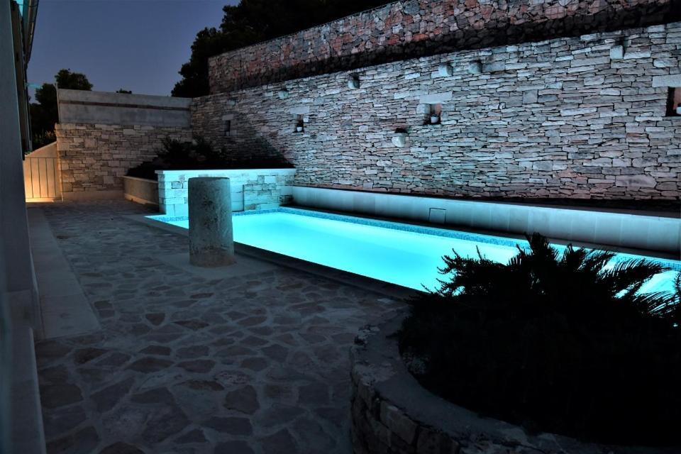 Villa Aries Supetar Exterior foto